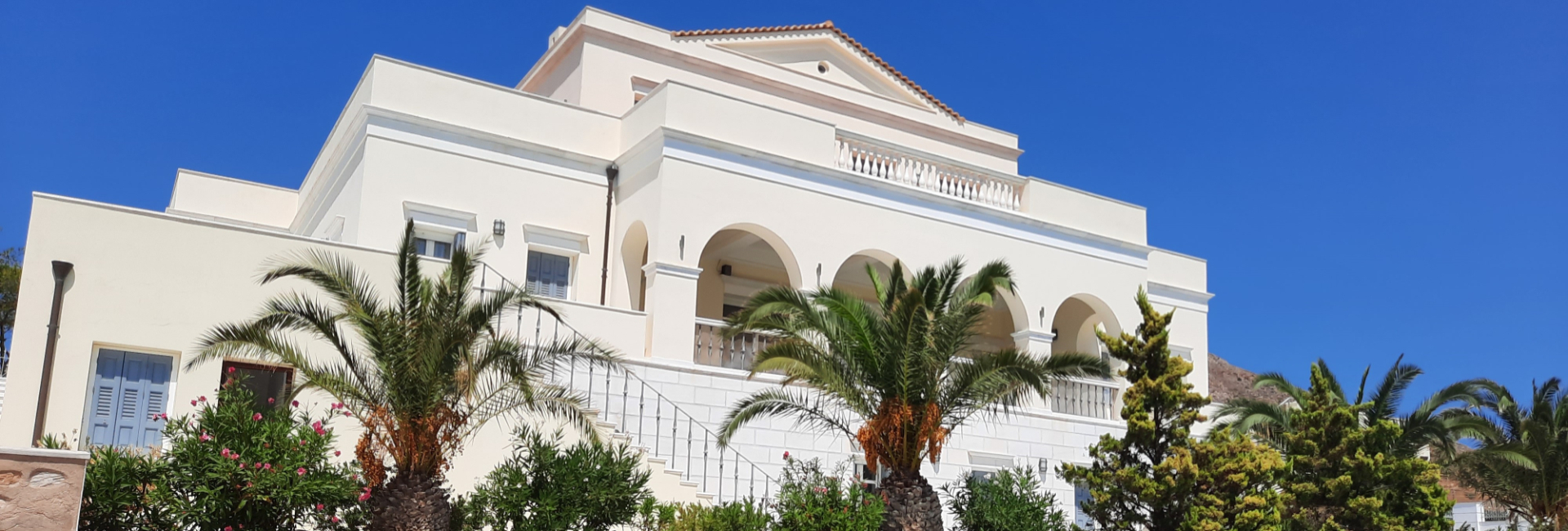 ΚΤΗΜΑΤΟΜΕΣΙΤΕΙΑ - SYROS REAL ESTATE